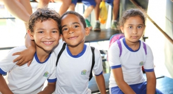 Prefeitura de Goiânia anuncia aumento do piso salarial 2019 dos professores da rede
